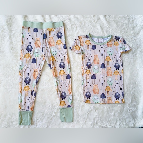 Like New Sleepy Sloth Bamboo Set - Picture 2 of 4